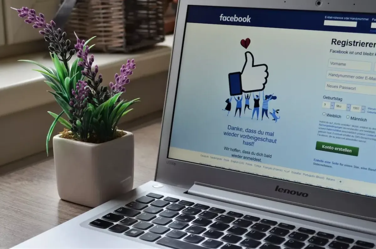 Jak wygląda reklama na facebooku?